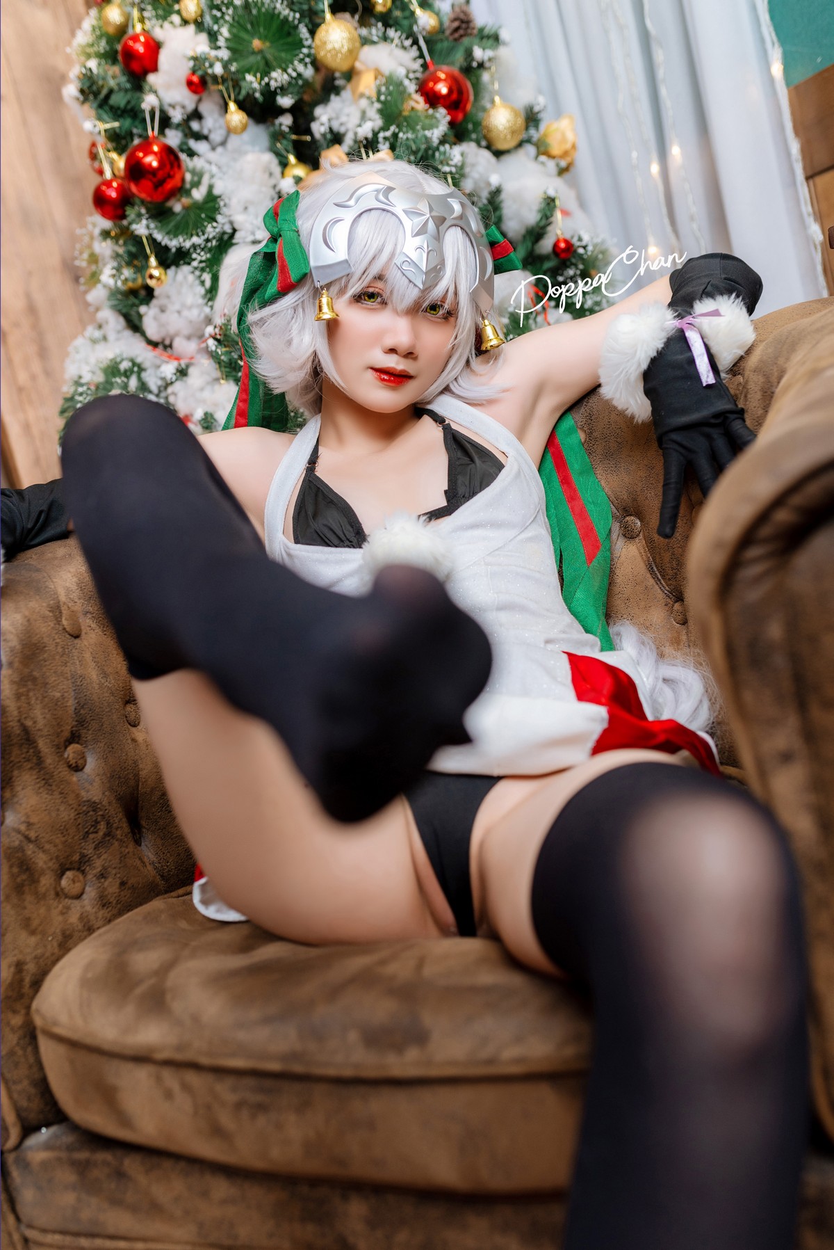 PoppaChan Jeanne Alter Santa Lily Cosplay (FGO) – 26 Photos 4 Videos 139MB插图8