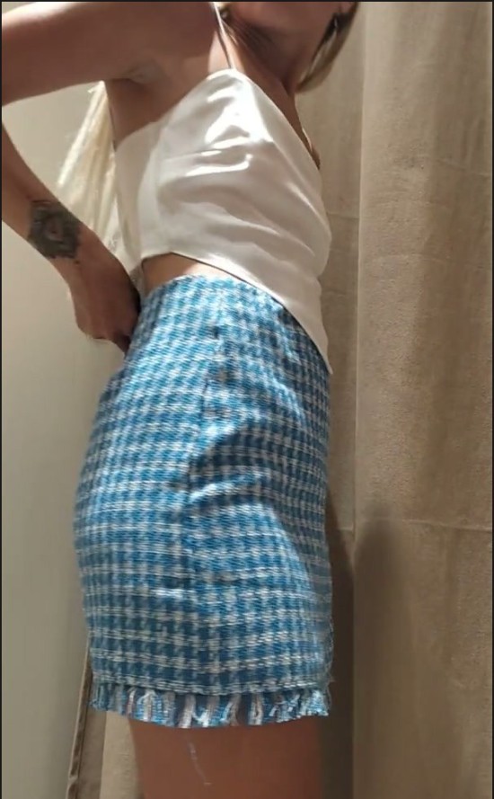 [Image: Voyeur18185141155.jpg]