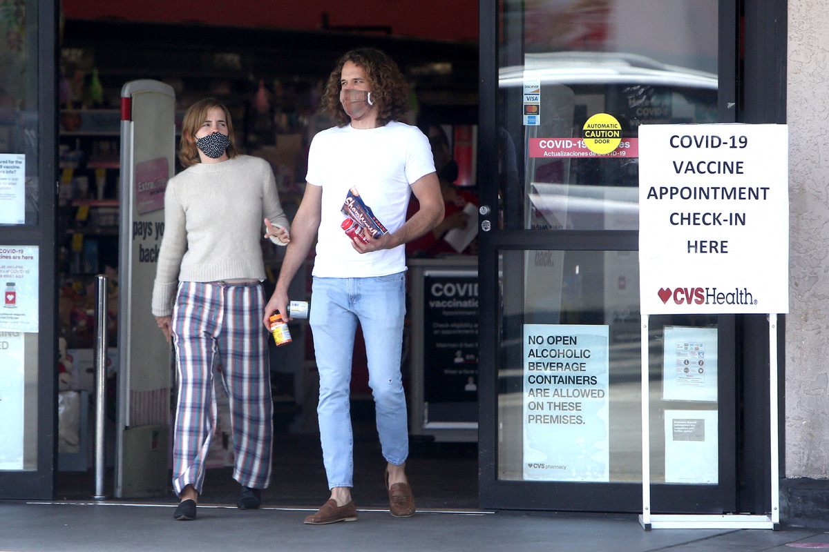 emmawatson-photogallery.blogspot.com (2)