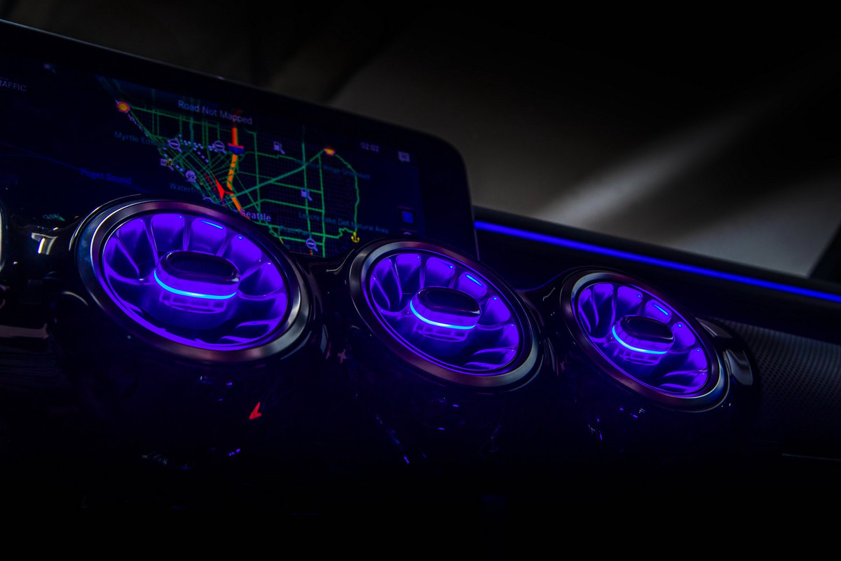 2019 Mercedes-Benz A-Class sedan (10)