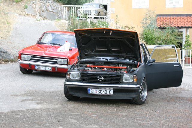 opel ascona b - Page 7 IMG-0038