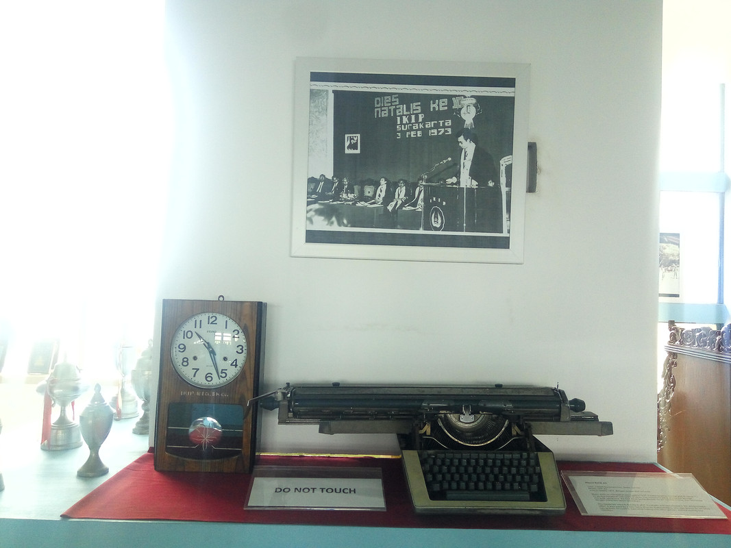 Beberapa koleksi milik Museum UNS