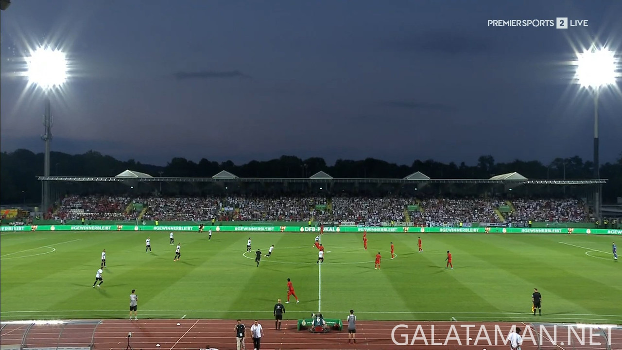 20240816-ULM-FCB-DFB_1EN-1080.mkv_snapshot_03.25.994