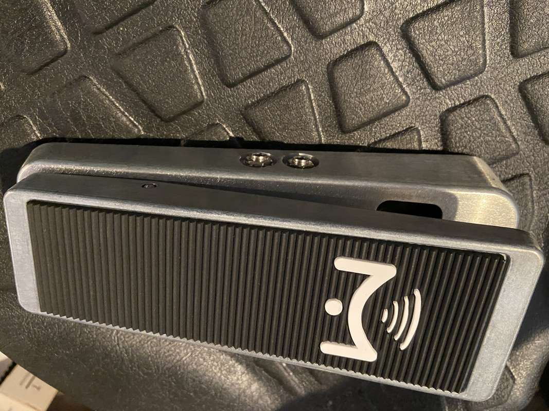 9001BE68-E9BD-4AE9-9396-37EDB1A51AEB