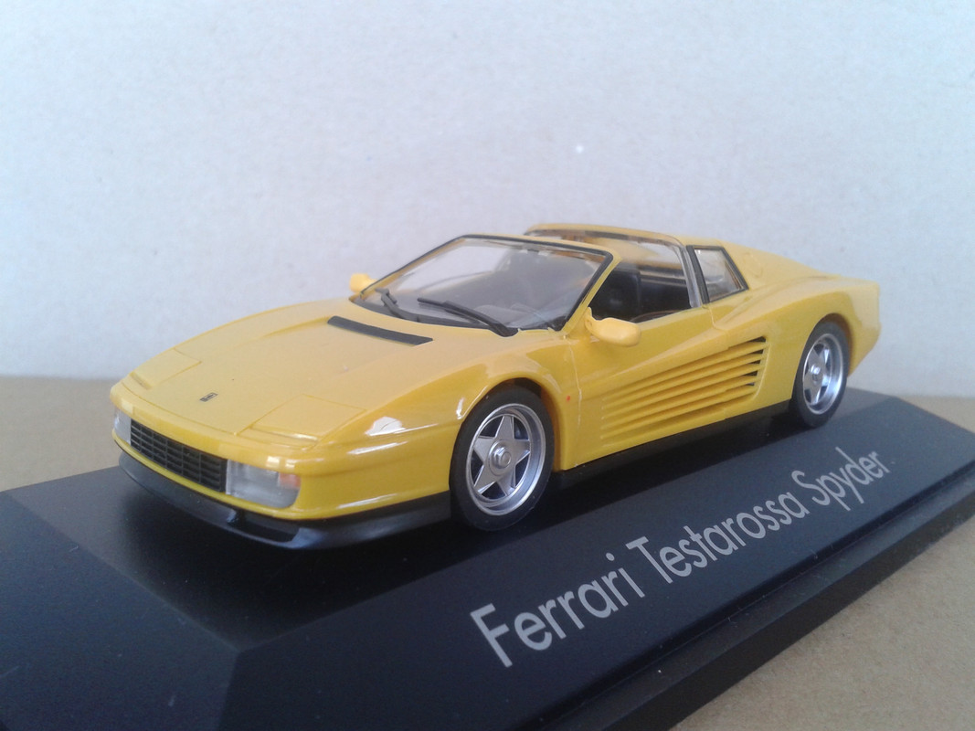 1986 Ferrari Testarossa GTS (Herpa) (16)