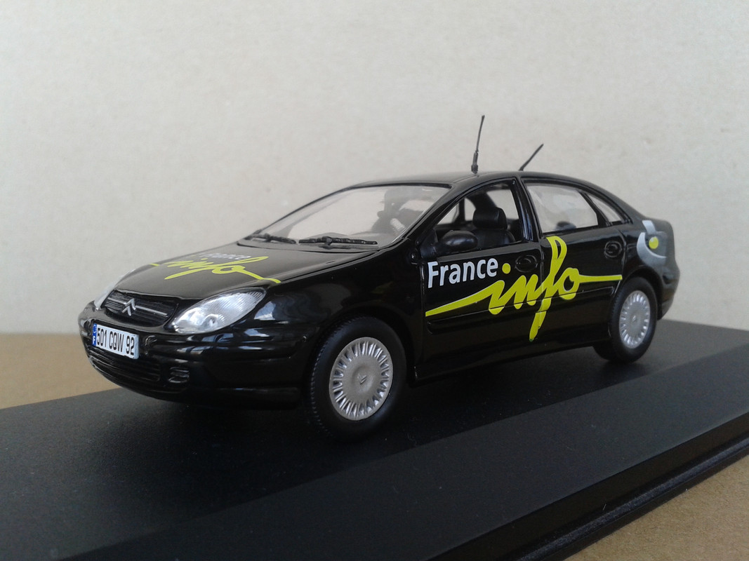 2001 Citroën C5 HDI Mk I “France Info Press - Tour de France 2001” (Norev – nº 47 La Caravane du Tou
