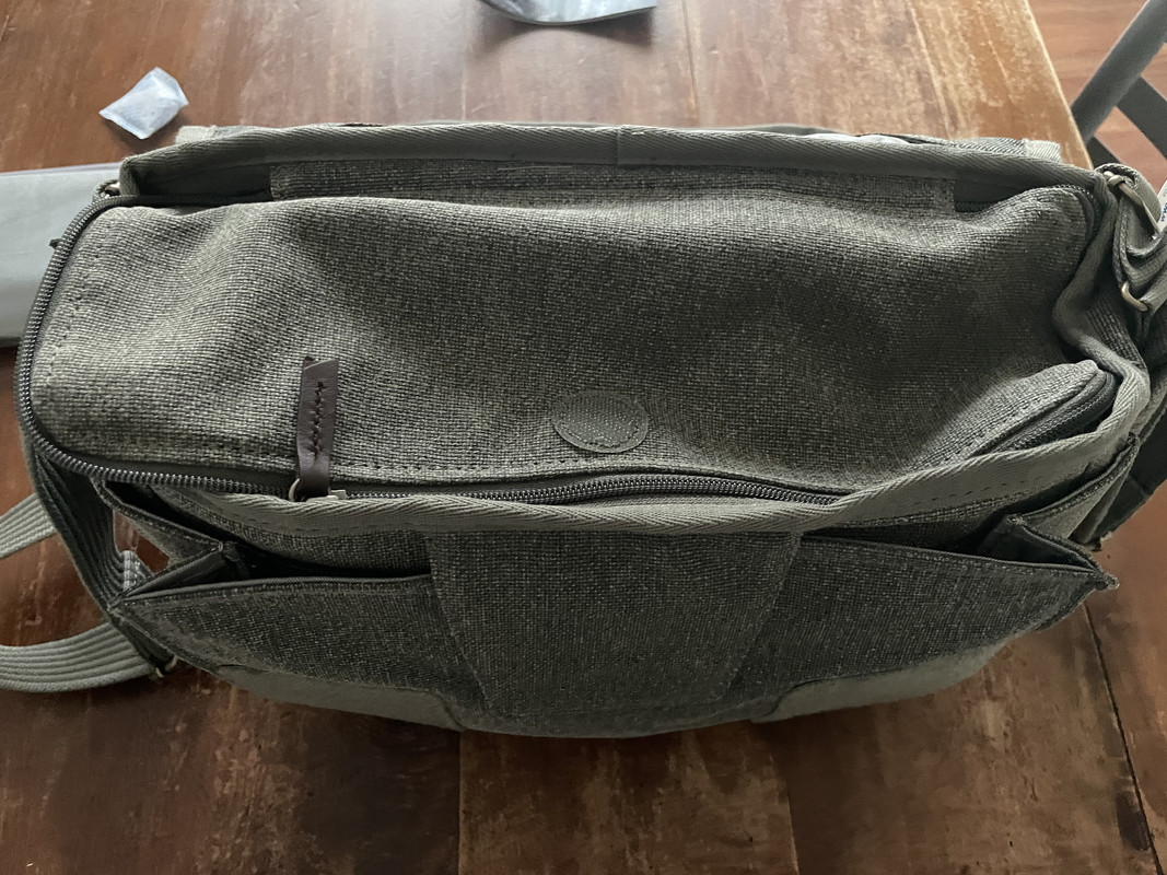 1D4799EC-E85E-48FB-8603-CCAA28571915