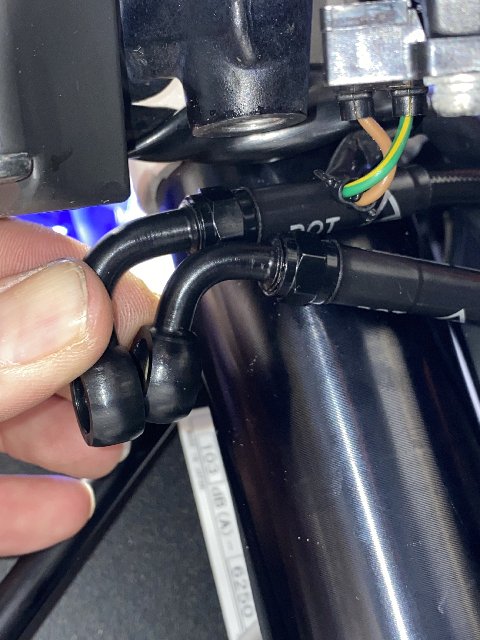 99F233E7-9E22-423C-AFB0-91B43E264E8B