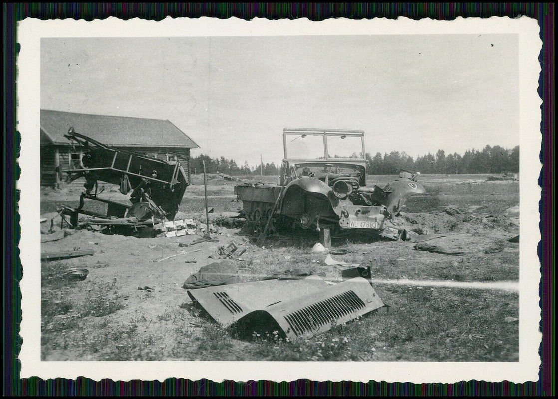 Foto Kriegszerstörung Wehrmacht Technik Luftwaffe Fahrzeug WL-47683 Ostfront