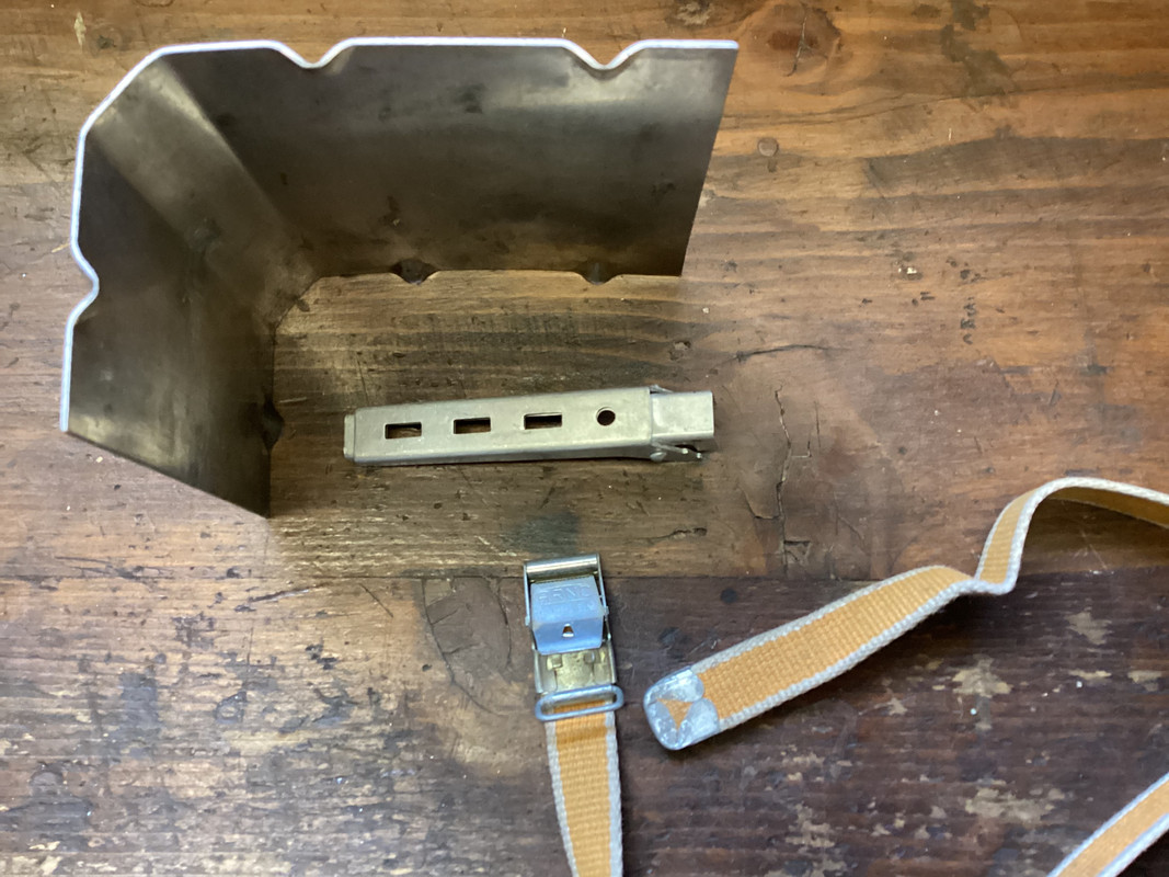 1EFD6E85-8C3C-4270-9F31-DF683BF39976