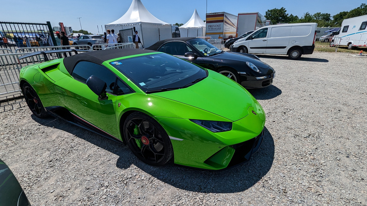 LAMBO-HURAN-VERTE-1.jpg