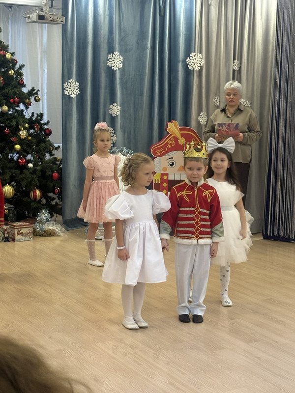 photo 5364013071938031188 y