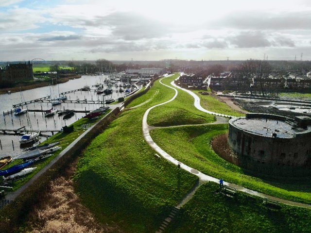 6593F14A-9355-48F1-9A11-900AD4AAC309