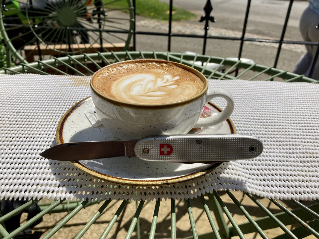 13E4A404-A013-4856-A7B5-3A12B3CDBD62