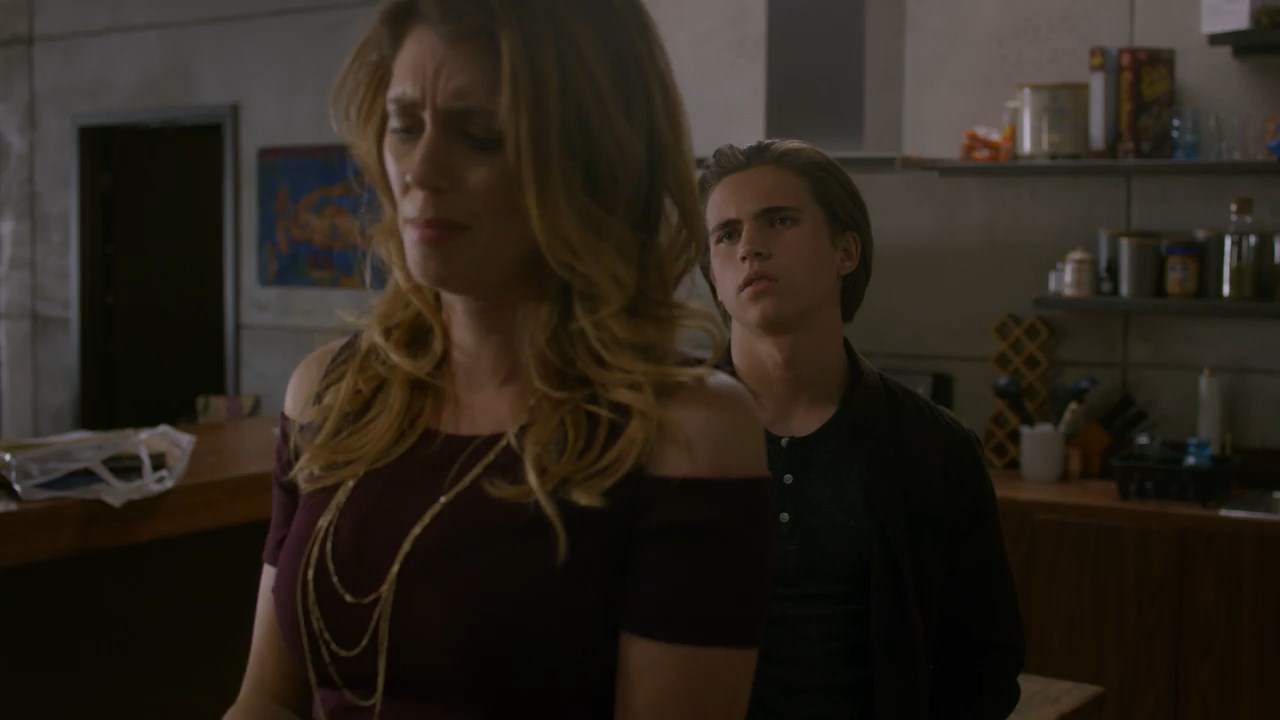 Cobra Kai (2018) Season 1 [Hindi + English] WebRip 480p 720p ESub - Complete Screenshot