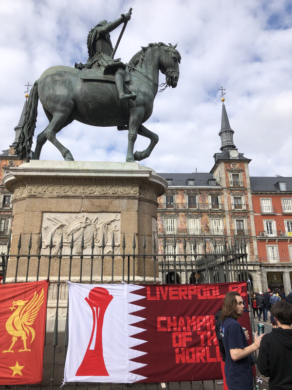 9FE52B60-99C6-49A8-96C8-21699AFB84E1