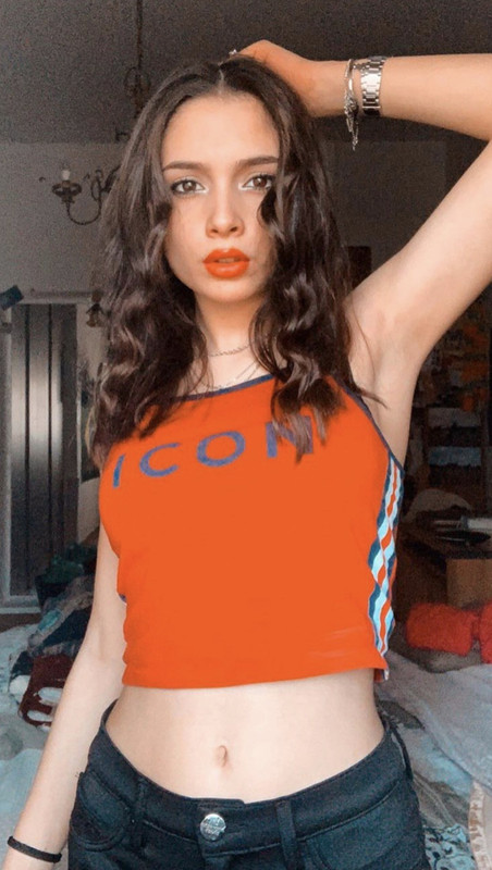 4288DFF6-13F3-470B-B466-9805482B90E7