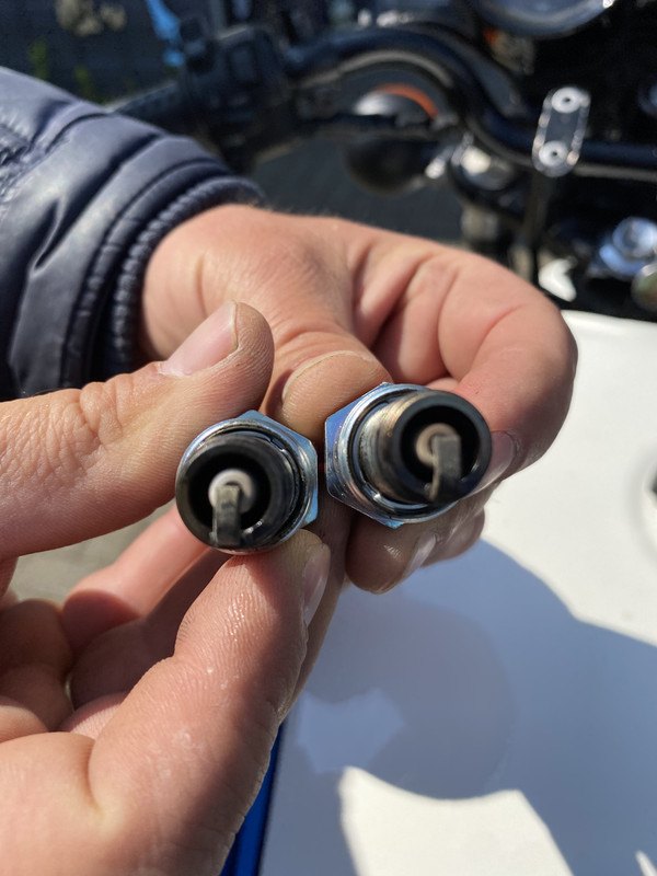 E434E2C6-8AA3-4F7F-9BF3-3176DB18CF24