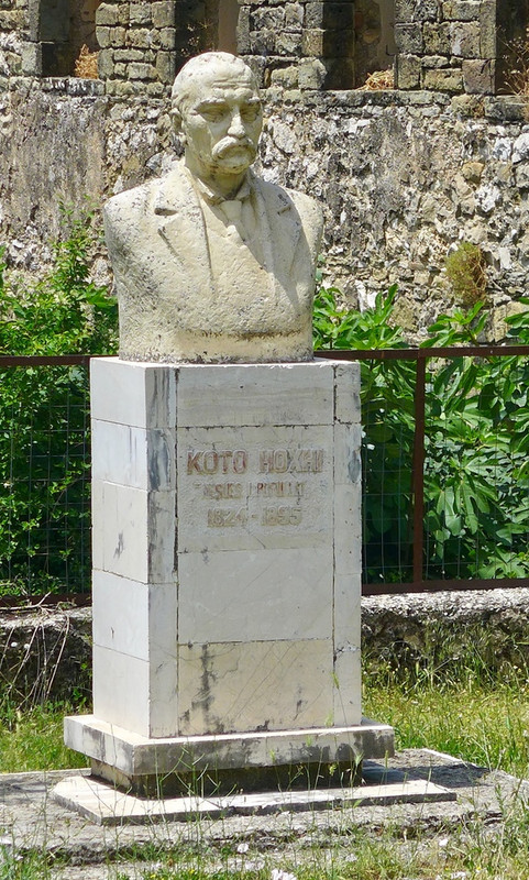 7B245D2C-21D7-46AA-83D2-6C326C04C2A3