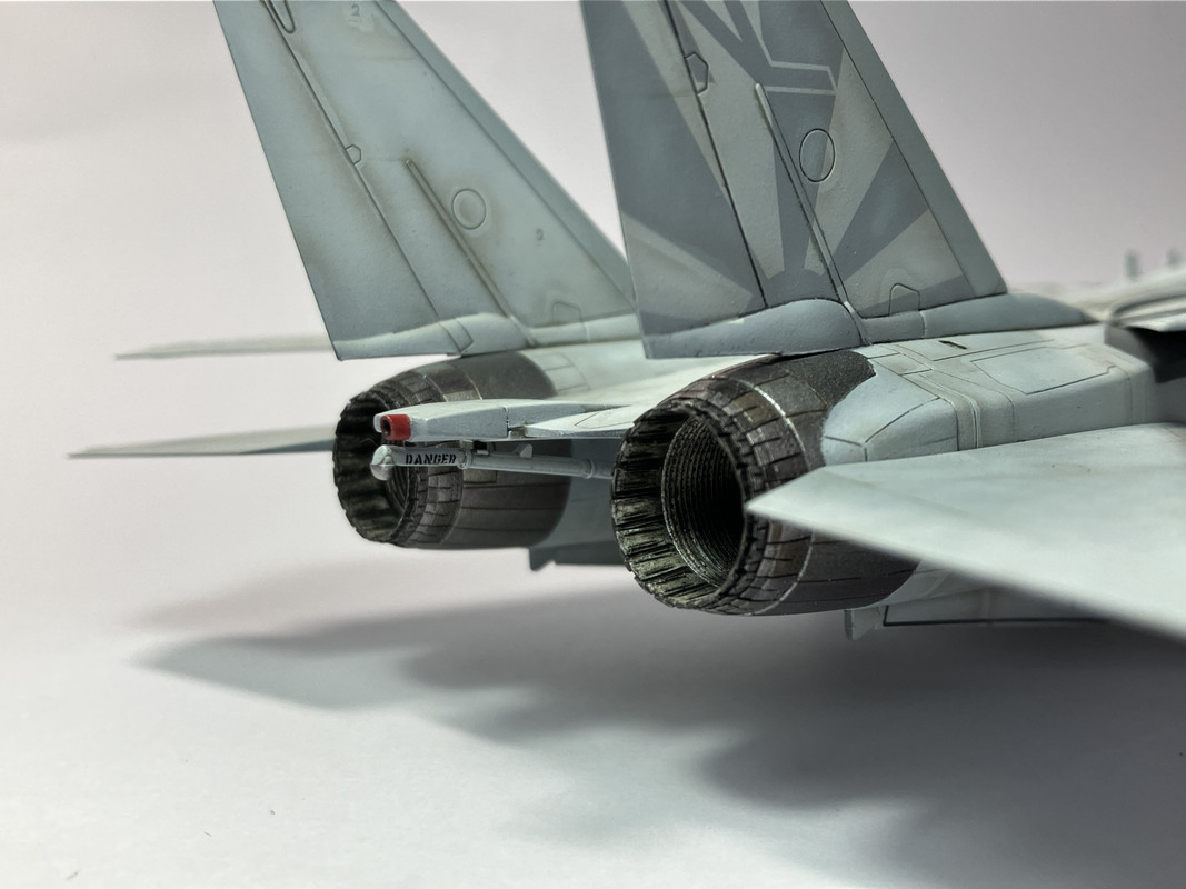 1/72 Hobbyboss F-14A Tomcat VF-111 Sundowners Low Viz Scheme 1/72 Hobbyboss F-14A Tomcat VF-111 Sundowners Low Viz Scheme