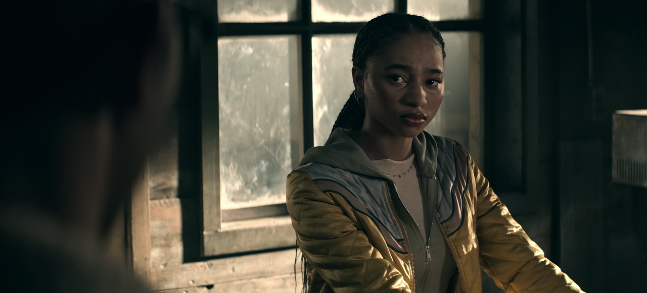 Superman.&.Lois.S02E14.Worlds.War.Bizzare.1080p.10bit.AMZN.WEB-DL.DDP5.1.HEVC-Vyndros.mkv_snapshot_0