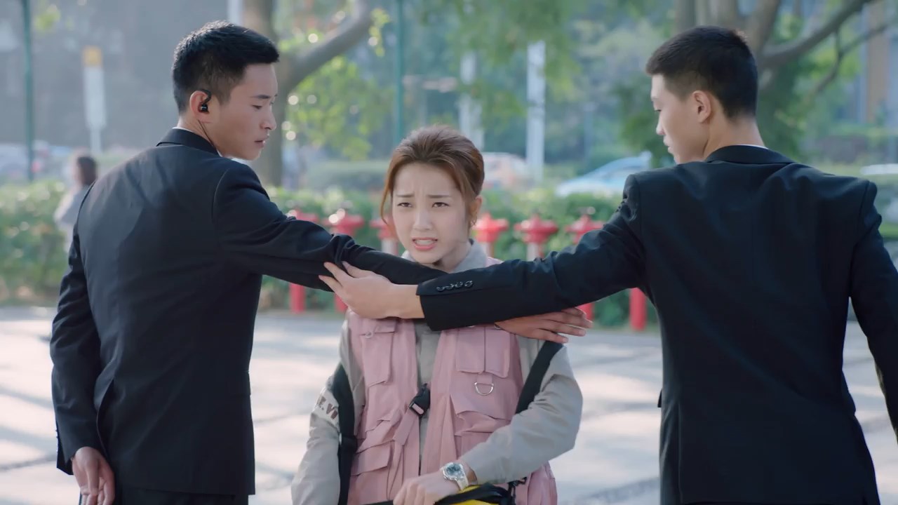 My Girlfriend is an Alien (2019) Season 1 [Hindi + Tamil + Telugu + Chinese] WebRip 480p, 720p - Complete Screenshot