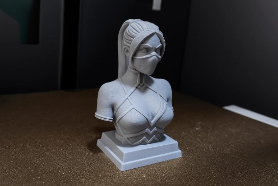 Bust-Kitana-Loral-Combat.jpg