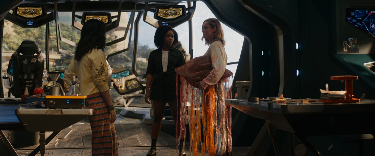 The.Marvels.2023.2160p.UHD.BluRay.REMUX.HDR.TrueHD7.1Atmos.(SVT-AV1)-ayt36.mkv_20240212_211416.749