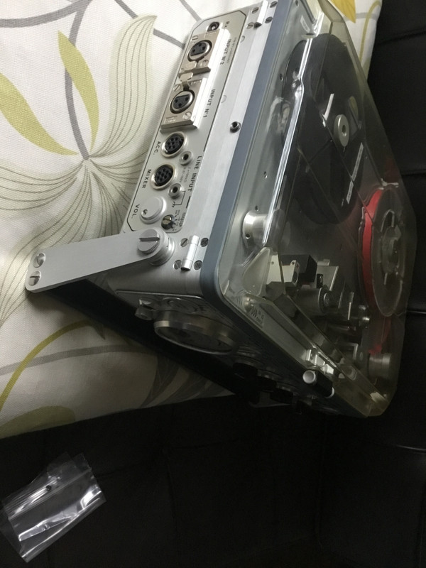 599F29CA-32C4-4AE7-8206-5CBE45231E85