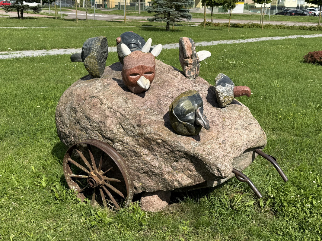 https://i.postimg.cc/1tR7jbF7/IMG-0243.jpg
