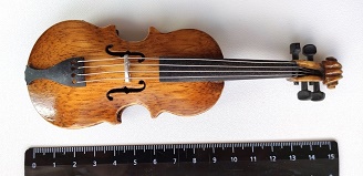 40 Скрипка та Линійка