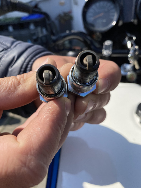 8922A663-41F3-42FE-8175-F4F4C94D8545