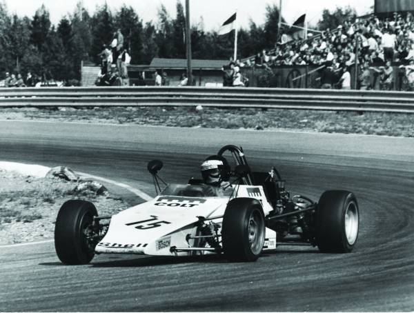 Mikko-Kozarowitzky-im-Vee-Max-Super-Vau-