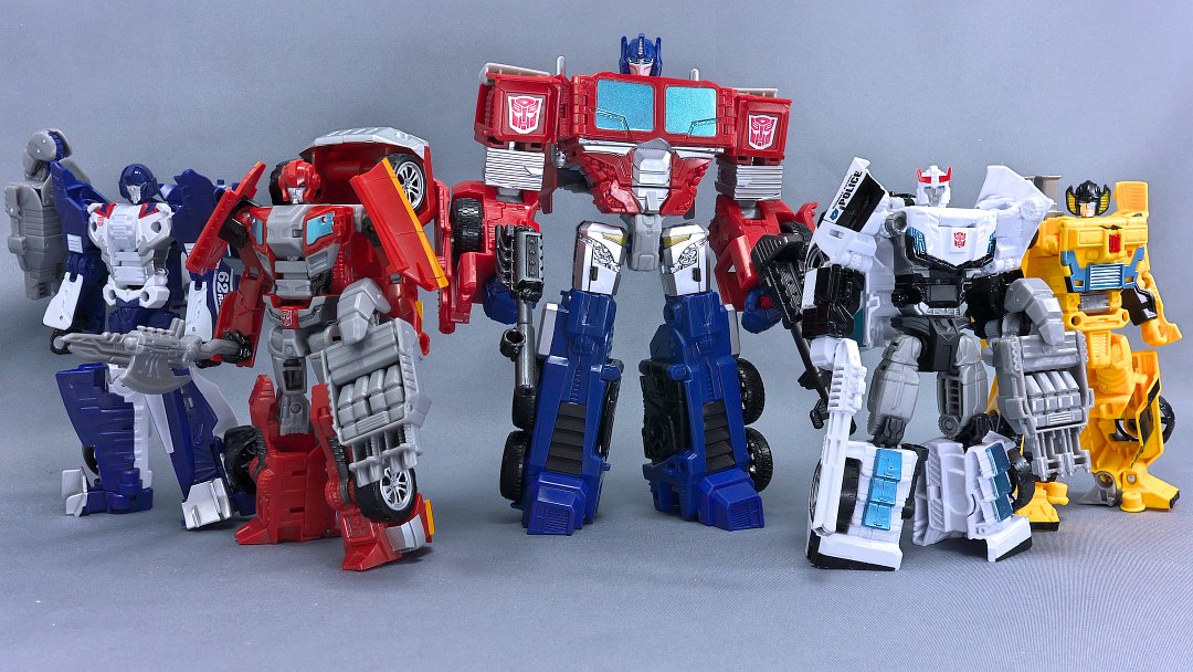 Convoy-Grand-Prime-Autobots