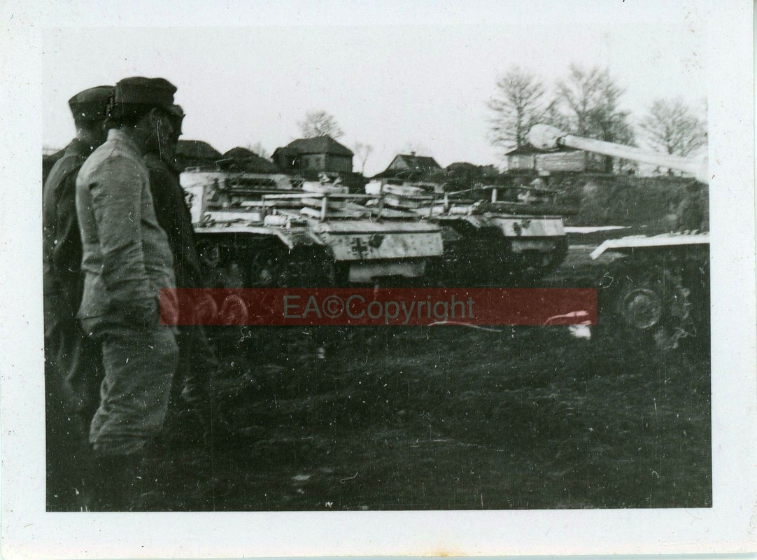 StuG Sturmgeschütz III G Bergung Panzer Tank Fot