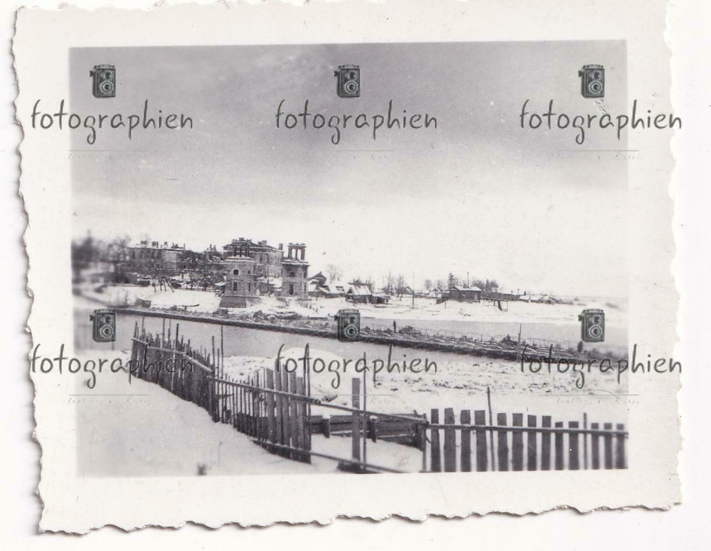org. Foto Russland Grusino Wolchow Pionier Brücke Kirche 1941