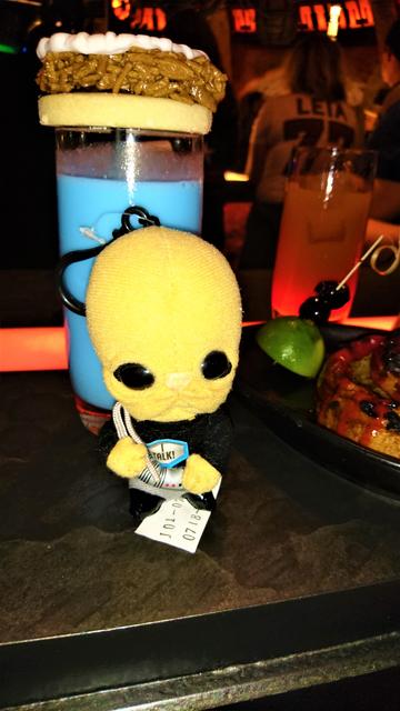 OGA'S CANTINA, Cumpliendo el primer Sueño - DISNEYLAND ~ STAR WARS: GALAXY'S EDGE, LA GUIA (33)