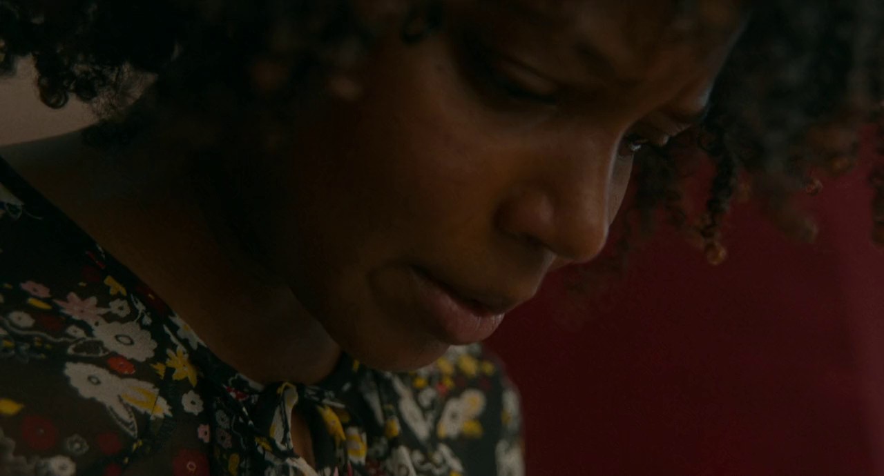 The-Mistress-2023-Blu-Ray-Hindi-English-720p-x264-AVC-DD-2-0-ESub-mkv-0006