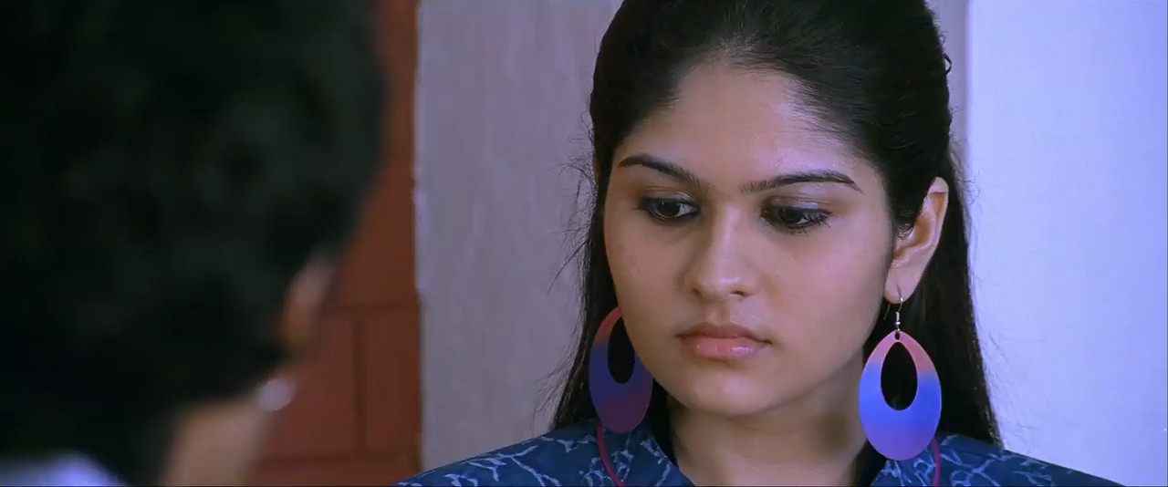 Naan 2012 WebRip [Tamil] 480p 720p ESub Screenshot