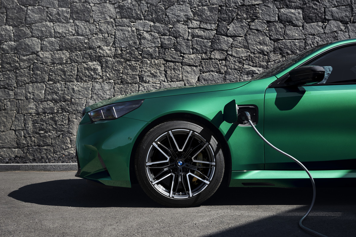 P90557472_highRes_the-all-new-bmw-m5-0