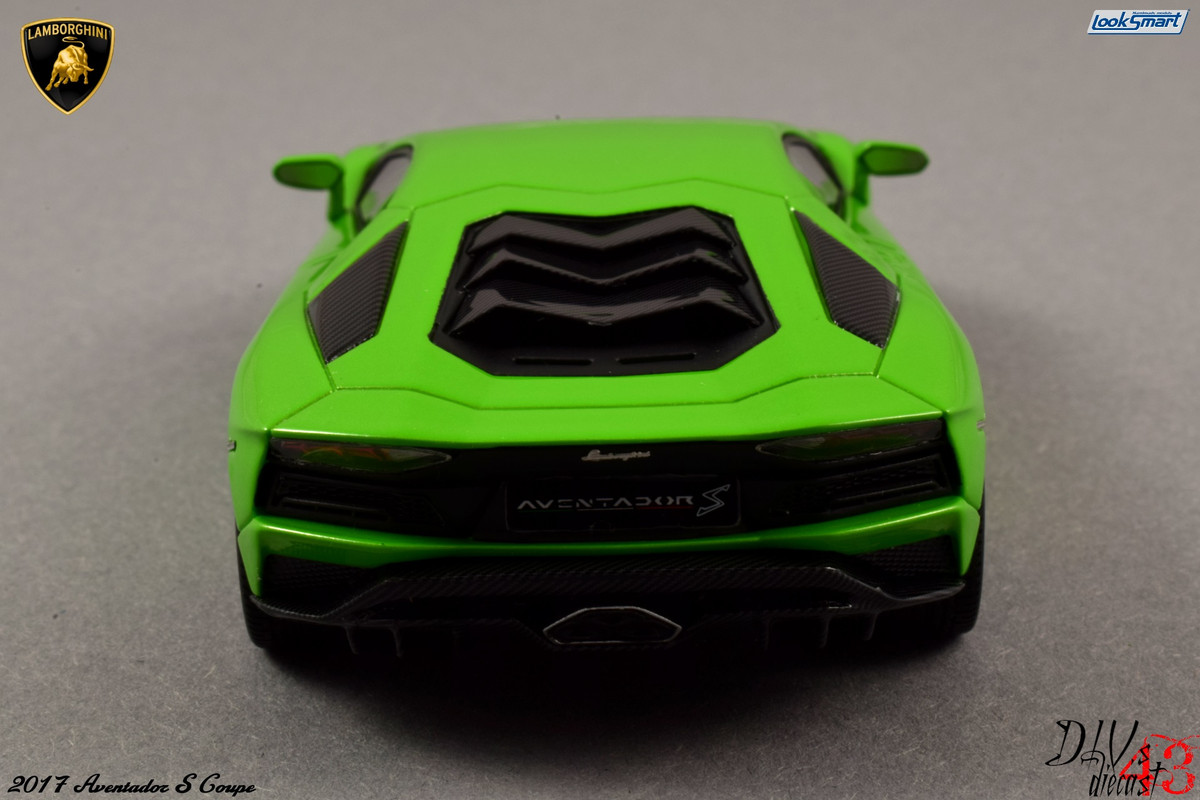 Lamborghini_AventadorS_Coupe_LookSmart (4)