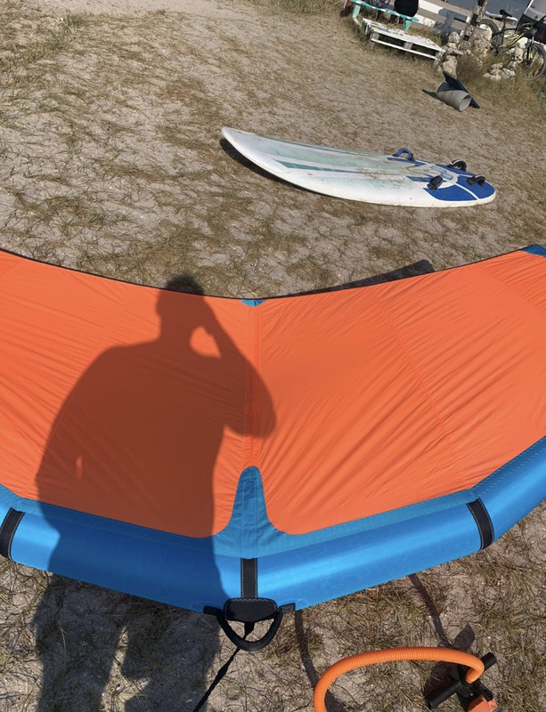 E909322D-A0B5-4FD1-8AD4-0997ADE6FD00