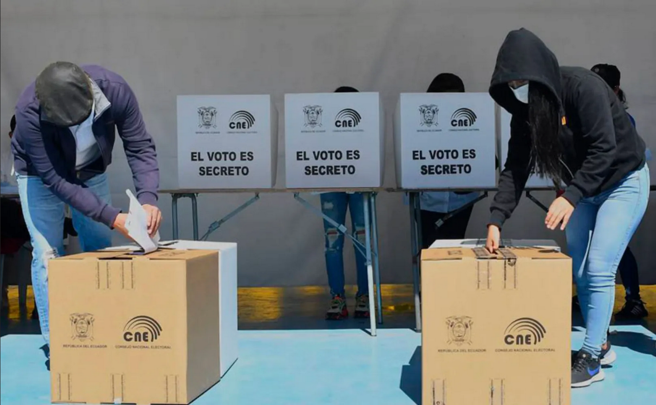 Ecuador en crisis nacional a días de las elecciones