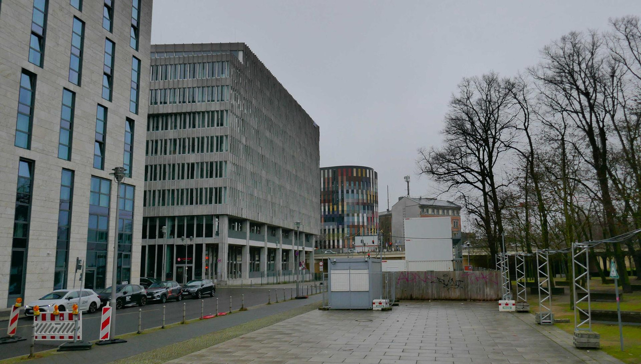 Bild: https://i.postimg.cc/1tX0yWLt/P1330789.jpg