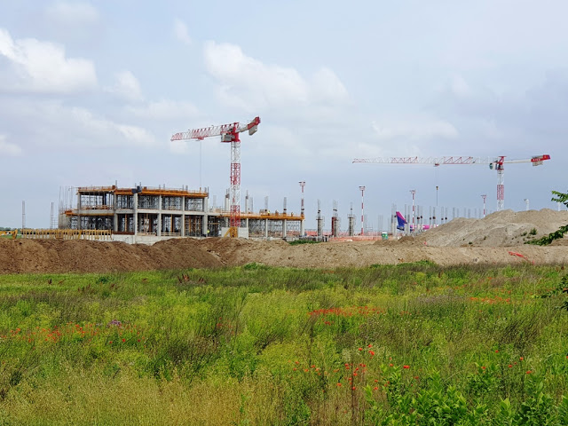 E3AED9BD-7501-492B-8C57-B36C757CAA5C