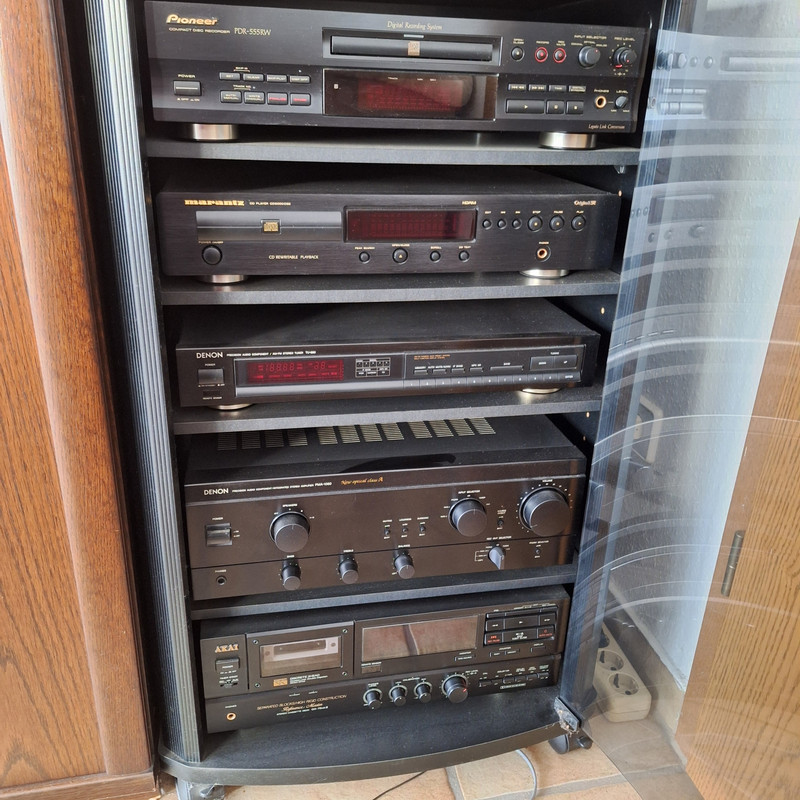 [Bild: Musik-Anlage.jpg]
