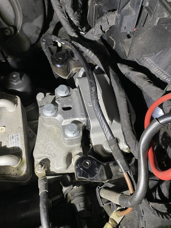 FC33EF76-4F56-4870-B16B-4370363401EE