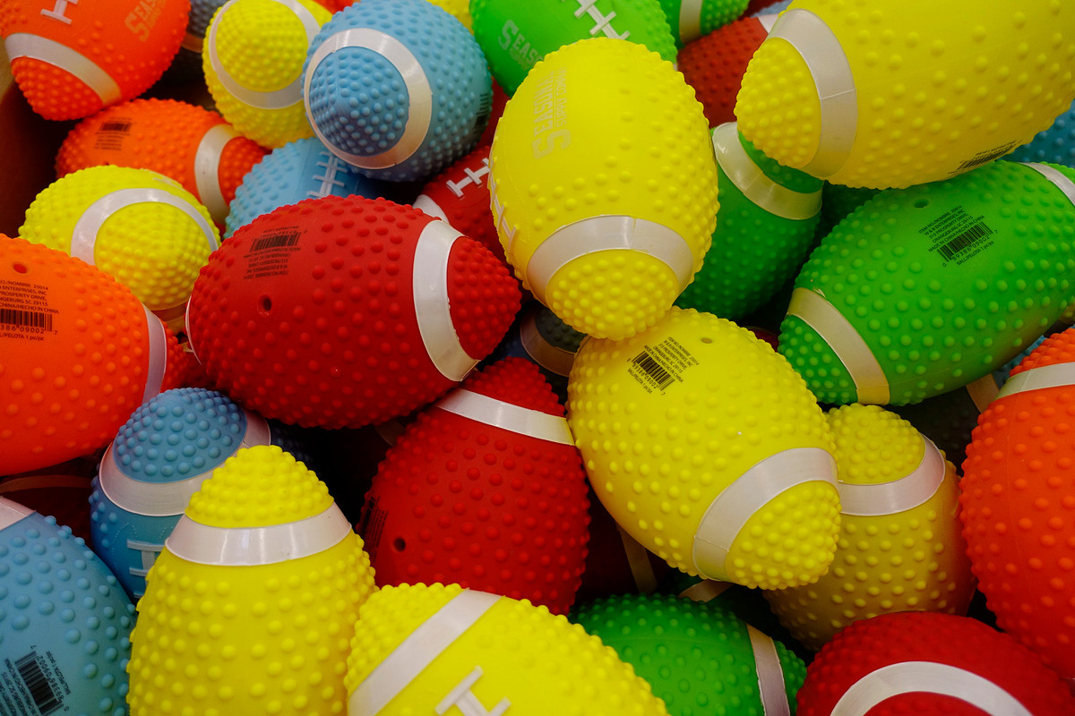 multi-footballs.jpg