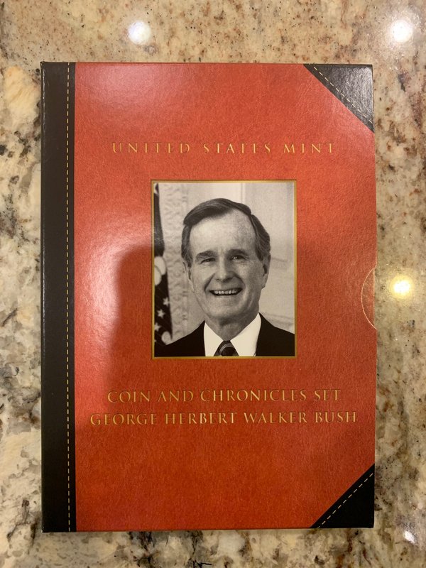 George-Herbert-Walker-Bush-Coin-And-Chronicles-Set
