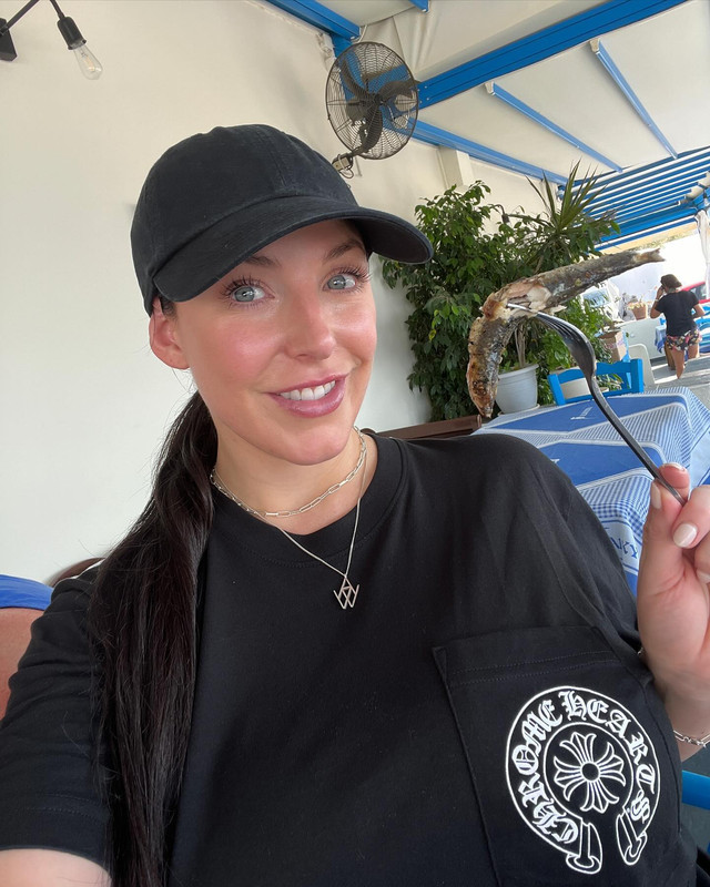 أنجيلا وايت: لمسة من السحر والجاذبية في كل إطلالة Theangelawhite-1717047938998